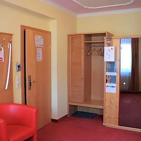 City Hotel Neunkirchen 3* Neunkirchen