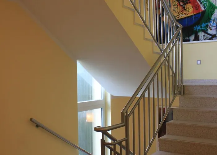 City Hotel Neunkirchen 3*